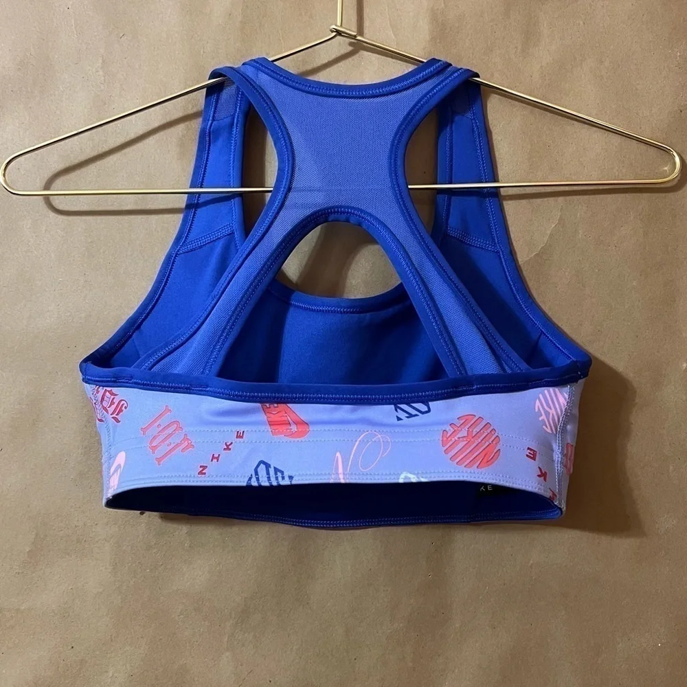 Nike | Women's Center Swoosh Reversible Sports Bra Racerback Size XS